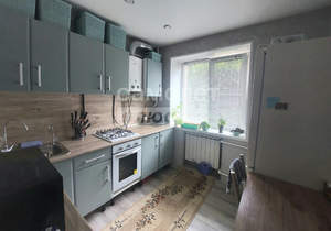 2-к квартира, вторичка, 43м2, 1/4 этаж