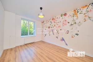 2-к квартира, вторичка, 56м2, 1/4 этаж