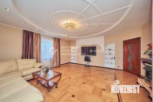 3-к квартира, вторичка, 101м2, 7/9 этаж