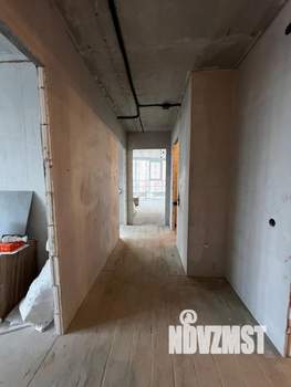 3-к квартира, вторичка, 70м2, 12/32 этаж