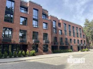 2-к квартира, вторичка, 105м2, 1/4 этаж