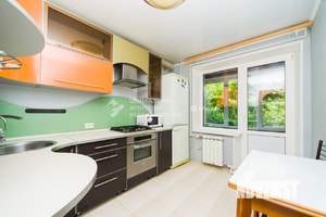 2-к квартира, вторичка, 52м2, 1/9 этаж