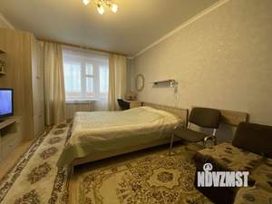 2-к квартира, вторичка, 70м2, 1/10 этаж