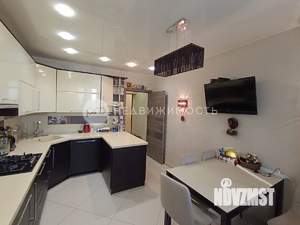 3-к квартира, вторичка, 102м2, 10/11 этаж