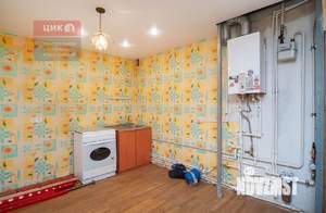 2-к квартира, вторичка, 68м2, 1/1 этаж