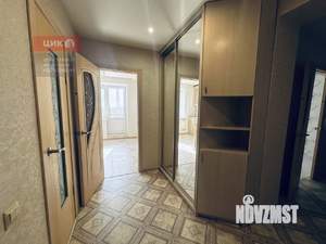 2-к квартира, вторичка, 64м2, 1/10 этаж