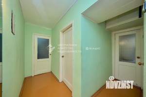 2-к квартира, вторичка, 42м2, 3/4 этаж