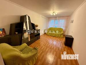 2-к квартира, вторичка, 54м2, 1/5 этаж