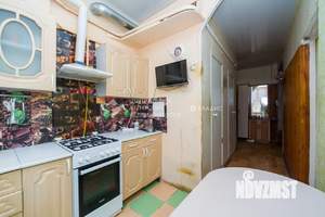 3-к квартира, вторичка, 64м2, 1/2 этаж