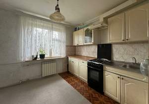 2-к квартира, вторичка, 56м2, 1/9 этаж