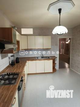 4-к квартира, вторичка, 164м2, 1/4 этаж