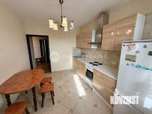 2-к квартира, вторичка, 60м2, 13/14 этаж