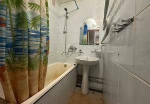 2-к квартира, вторичка, 56м2, 1/9 этаж