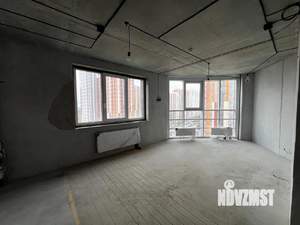 3-к квартира, вторичка, 70м2, 12/32 этаж