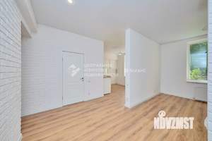 2-к квартира, вторичка, 56м2, 1/4 этаж