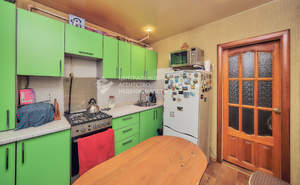 2-к квартира, вторичка, 44м2, 1/4 этаж