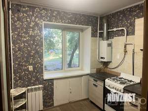 2-к квартира, вторичка, 43м2, 1/4 этаж