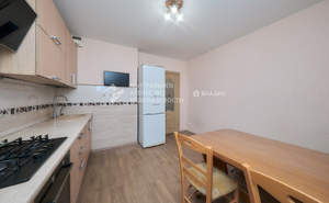 3-к квартира, вторичка, 82м2, 8/10 этаж