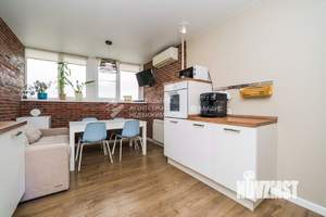 2-к квартира, вторичка, 64м2, 7/16 этаж