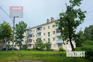 2-к квартира, вторичка, 43м2, 4/4 этаж