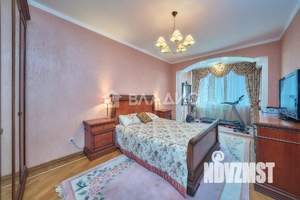 4-к квартира, вторичка, 150м2, 2/6 этаж