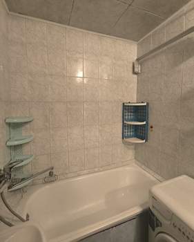2-к квартира, вторичка, 43м2, 44/1 этаж