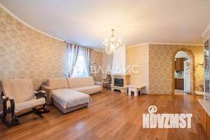3-к квартира, вторичка, 107м2, 1/6 этаж