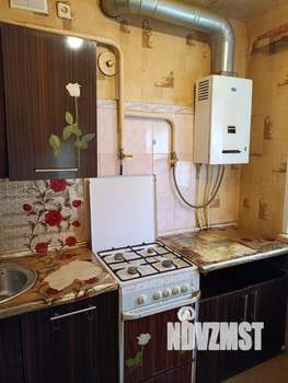 2-к квартира, вторичка, 42м2, 1/4 этаж