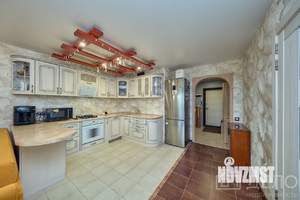 2-к квартира, вторичка, 74м2, 7/17 этаж