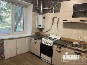 2-к квартира, вторичка, 43м2, 1/4 этаж