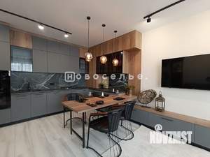 3-к квартира, вторичка, 101м2, 11/18 этаж