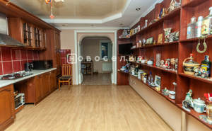 3-к квартира, вторичка, 115м2, 1/9 этаж