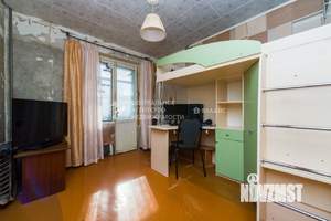 3-к квартира, вторичка, 54м2, 6/9 этаж