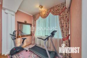 4-к квартира, вторичка, 150м2, 2/6 этаж