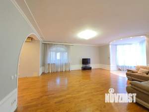 3-к квартира, вторичка, 130м2, 5/6 этаж