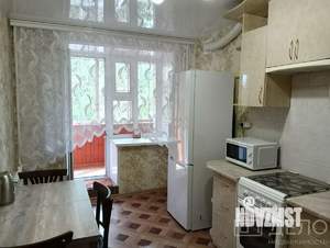 1-к квартира, вторичка, 42м2, 3/10 этаж