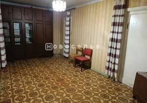 3-к квартира, вторичка, 42м2, 4/4 этаж