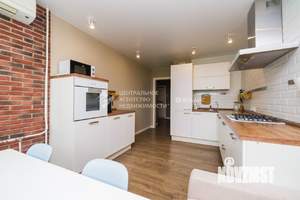 2-к квартира, вторичка, 64м2, 7/16 этаж