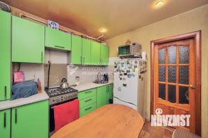 2-к квартира, вторичка, 44м2, 1/4 этаж