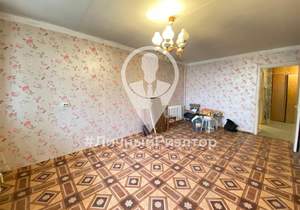 2-к квартира, вторичка, 52м2, 1/5 этаж
