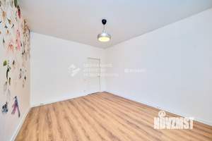 2-к квартира, вторичка, 56м2, 1/4 этаж
