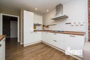 2-к квартира, вторичка, 64м2, 7/16 этаж