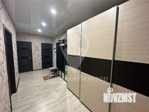 2-к квартира, вторичка, 63м2, 13/23 этаж