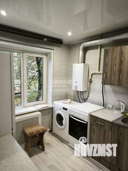 2-к квартира, вторичка, 45м2, 1/4 этаж