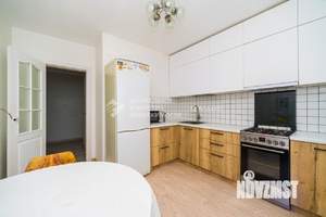 2-к квартира, вторичка, 61м2, 6/6 этаж