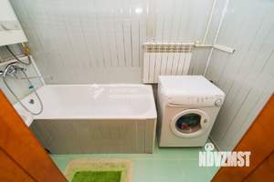 2-к квартира, вторичка, 57м2, 1/3 этаж