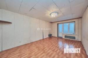 2-к квартира, вторичка, 70м2, 1/10 этаж