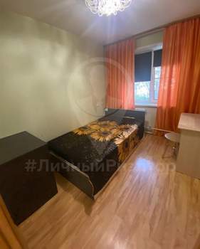 4-к квартира, вторичка, 60м2, 5/5 этаж
