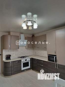 2-к квартира, вторичка, 68м2, 4/17 этаж