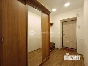 2-к квартира, вторичка, 57м2, 1/10 этаж